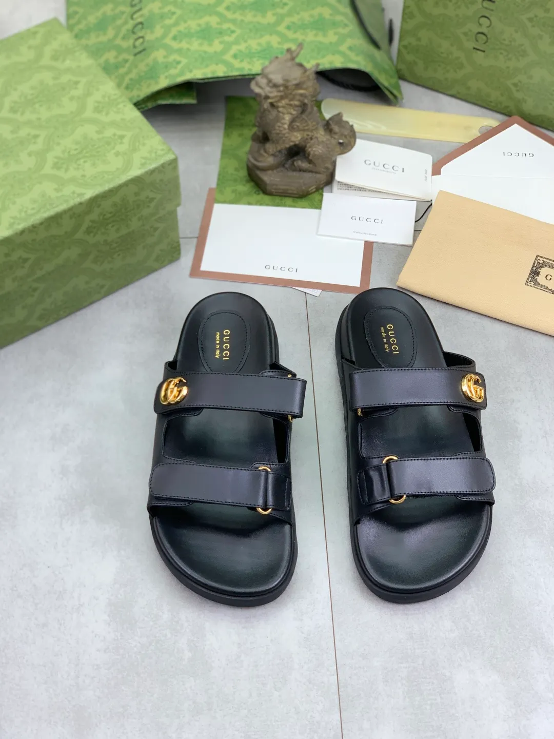 Men's Men's Shoes💰P440💰[New Style] High Version 🎁🎁🎁 GUCCI New Year of the Snake casual slippers, original official website, perfect workmanship, transmitting a kind of noble luxury, sublimating its definition of luxury in Gucci's high-end extraordinary craftsmanship. Original Gucci double G combination outsole, code number: 35-45, complete package